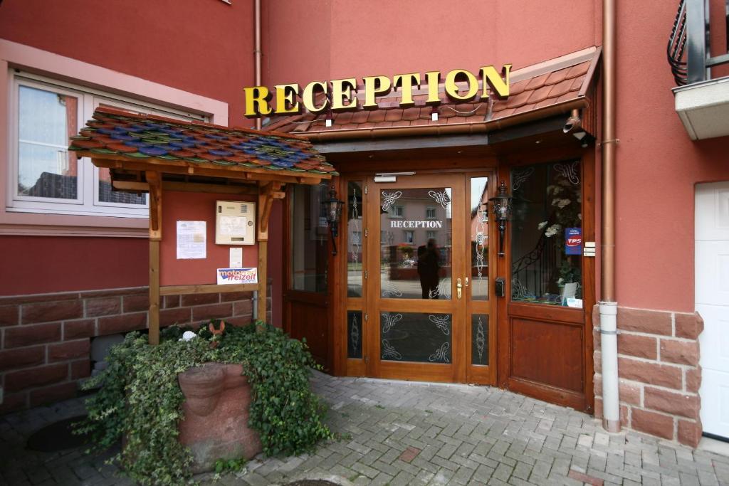 Hotel Chez Felix Eguisheim Exterior foto